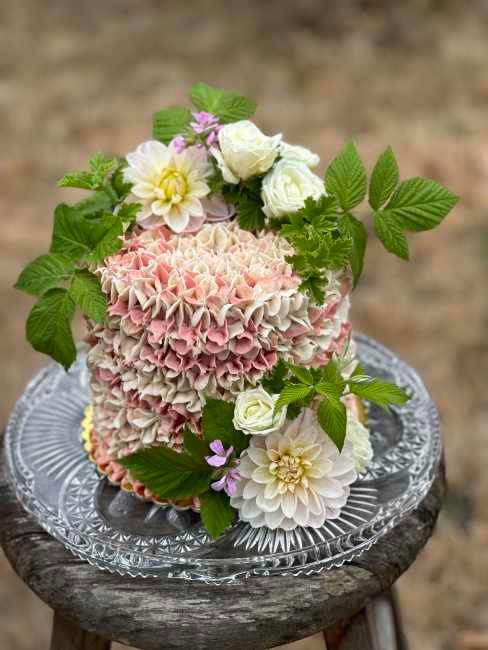 Bellbird Bungalow Bakery & Blossoms